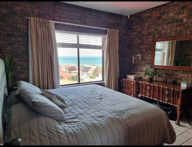 5 BEDROOM HOUSE FOR SALE IN DANA BAY
